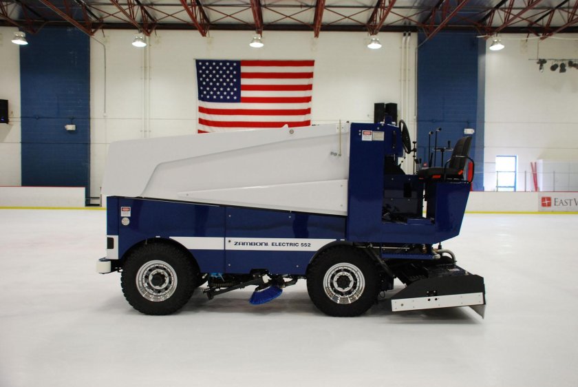 Zamboni заливочная машина