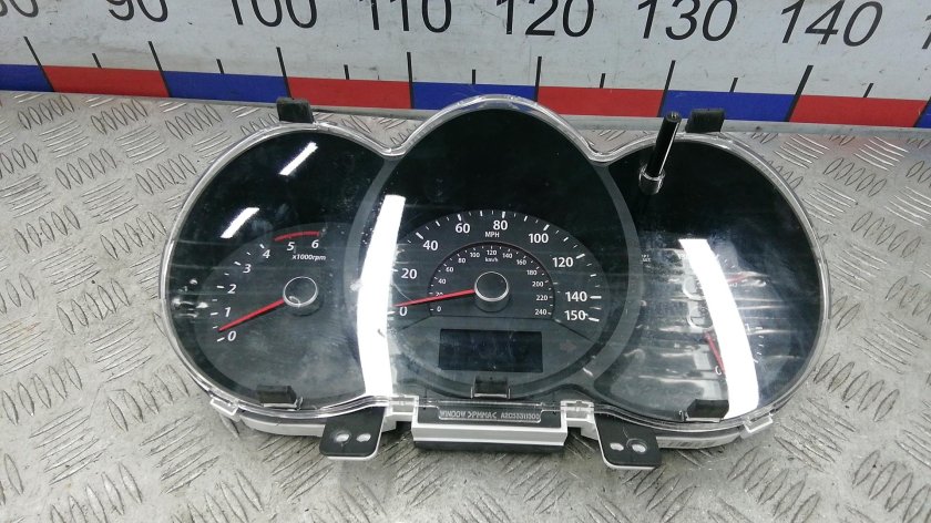 Стекло на щиток приборов Киа Рио 4