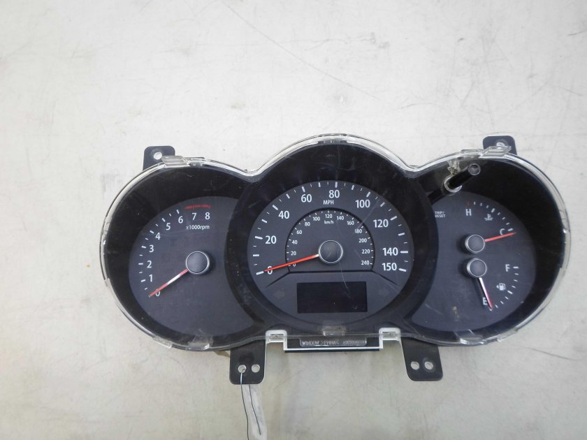 Панель приборов Киа Соренто 2 хм