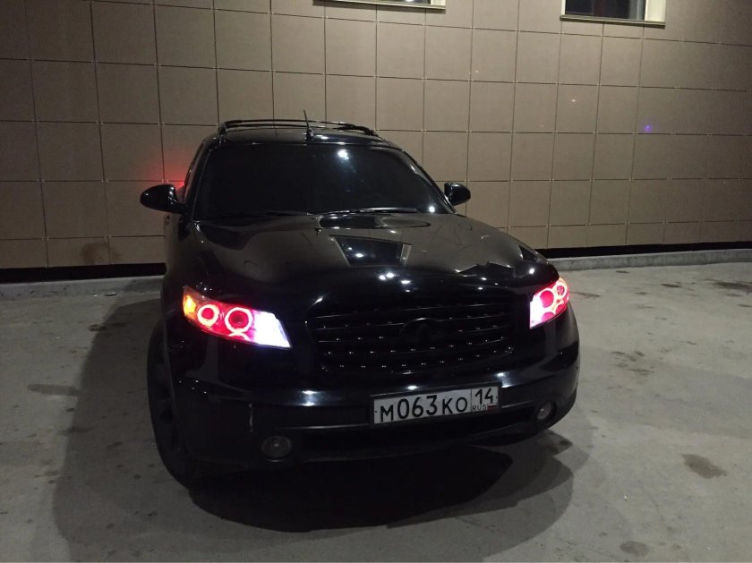 Инфинити fx35 тонированный