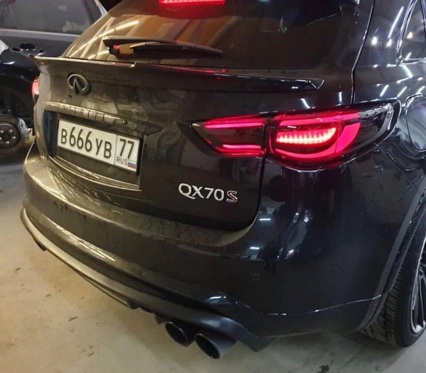 Infiniti qx70 задние фонари