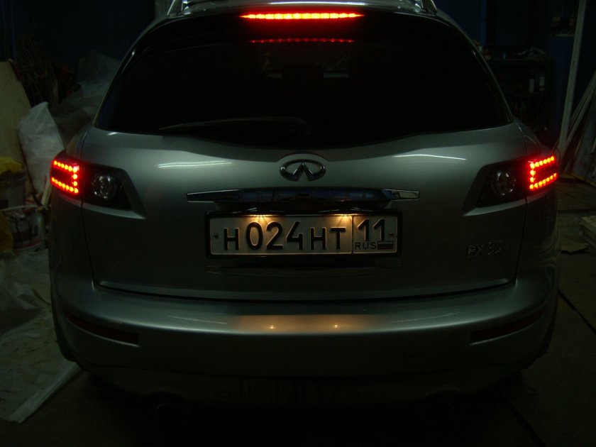 Инфинити фх35 задние поворотники