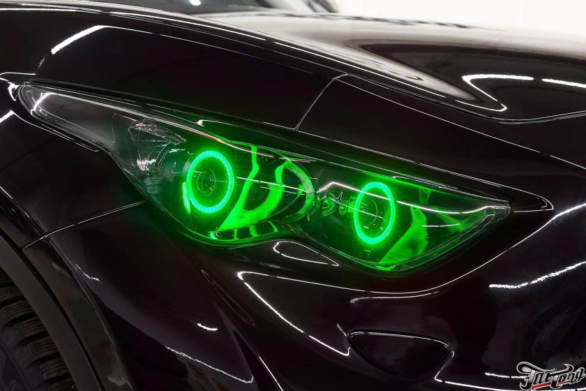 Фара Инфинити fx37