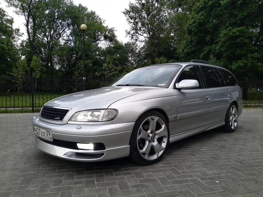Opel Omega 2003 3.2