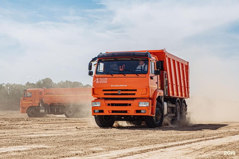 КАМАЗ 6520