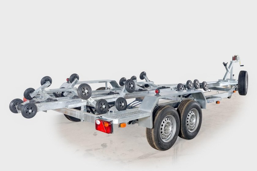 Прицеп лав 81018