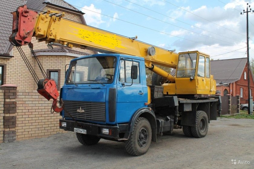 МАЗ автокран Ивановец 14т