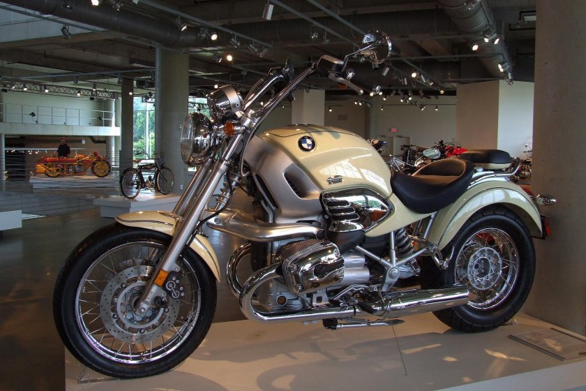 BMW r1200c
