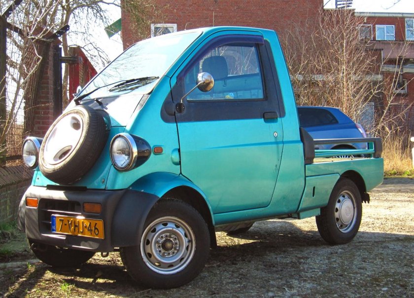 Daihatsu midget 1