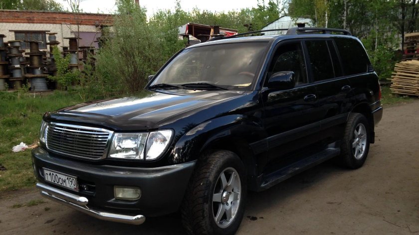 Тойота ленд Крузер 100 черный 2007