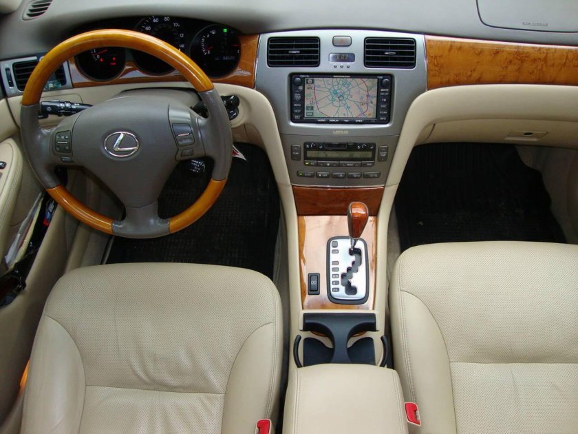 Лексус ЕС 330 2005