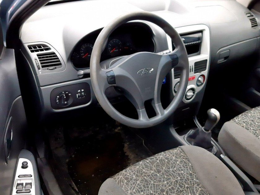 Чери бонус 2011 салон