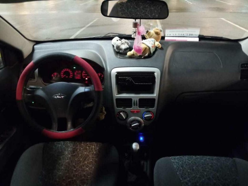 Chery very 2011 салон