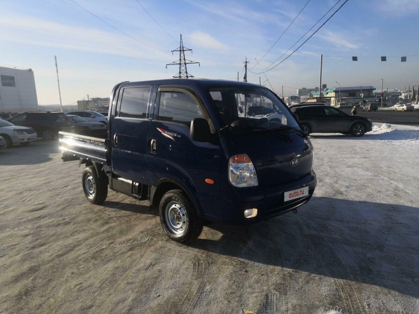 Грузовик Киа Бонго 3