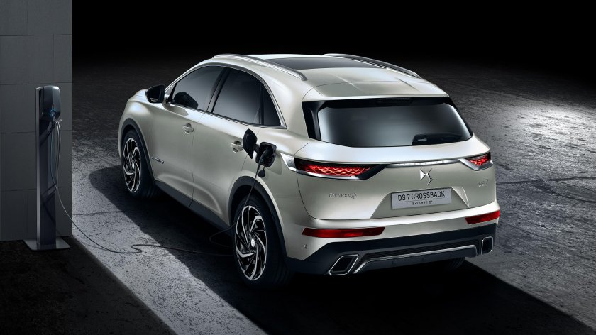 DS 7 Crossback e-Tense 4x4