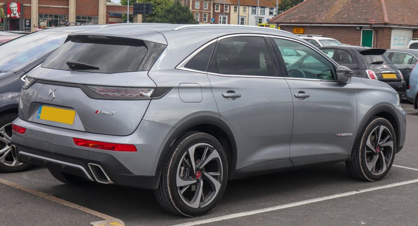 DS 7 Crossback Performance line