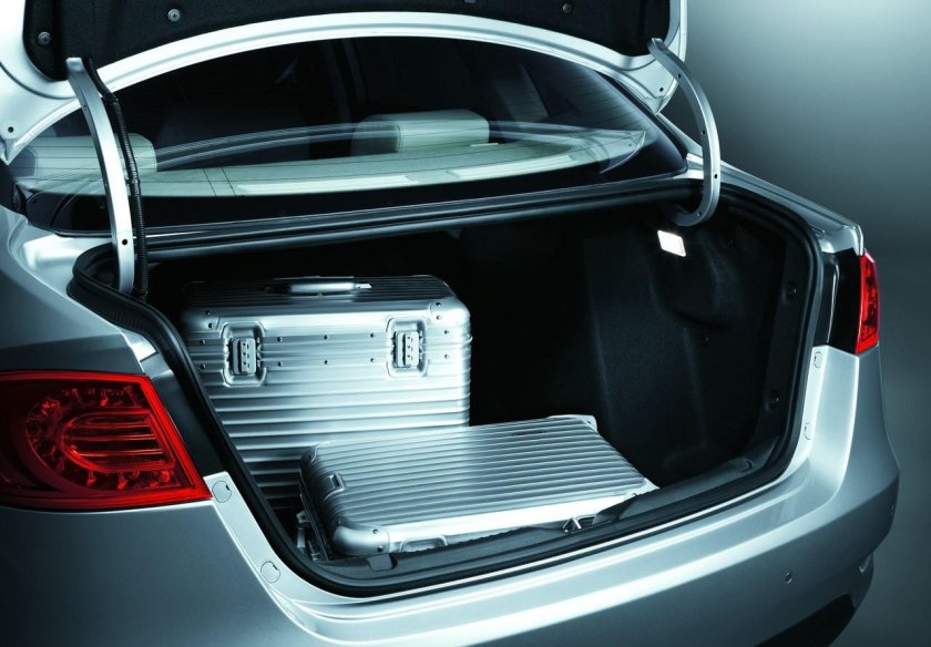 Brilliance h530 сзади