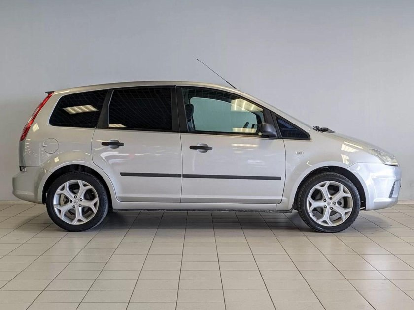 Фольксваген Тоуран драйв 2