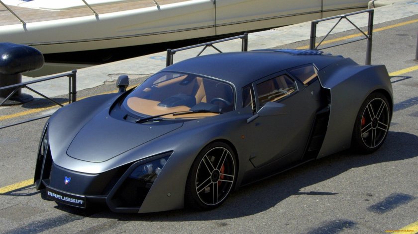 Машина Marussia b2