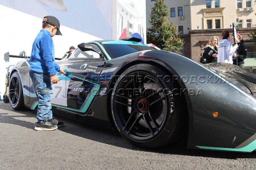 Суперкары в Москве