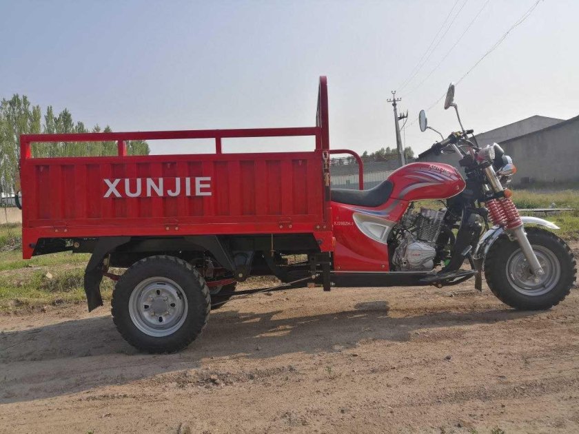 Уч гилдиракли мотоцикл