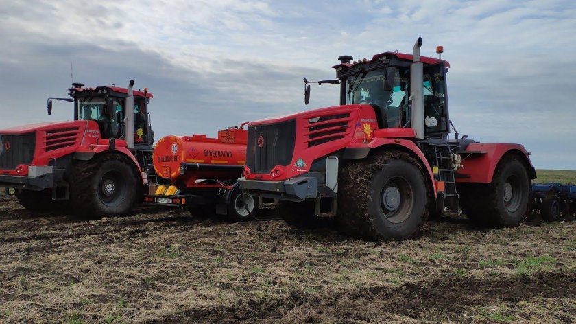 Трактор Кировец к 744 р 4