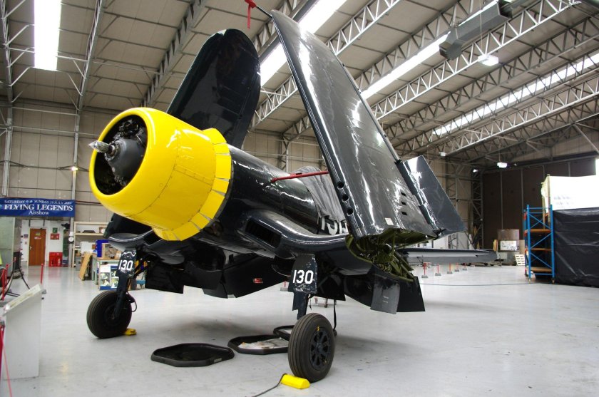 Chance Vought f4u Corsair фото