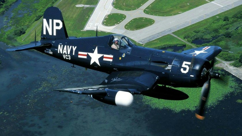 Corsair f4u самолет