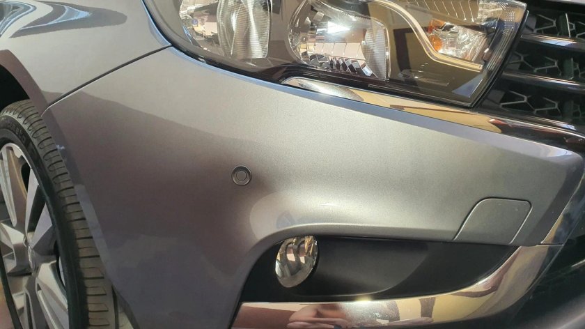 Передние парктроники Лада Веста