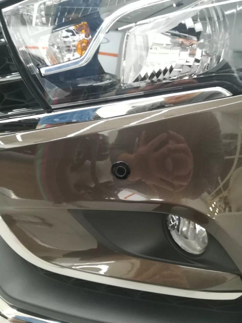 Веста передний парктроник