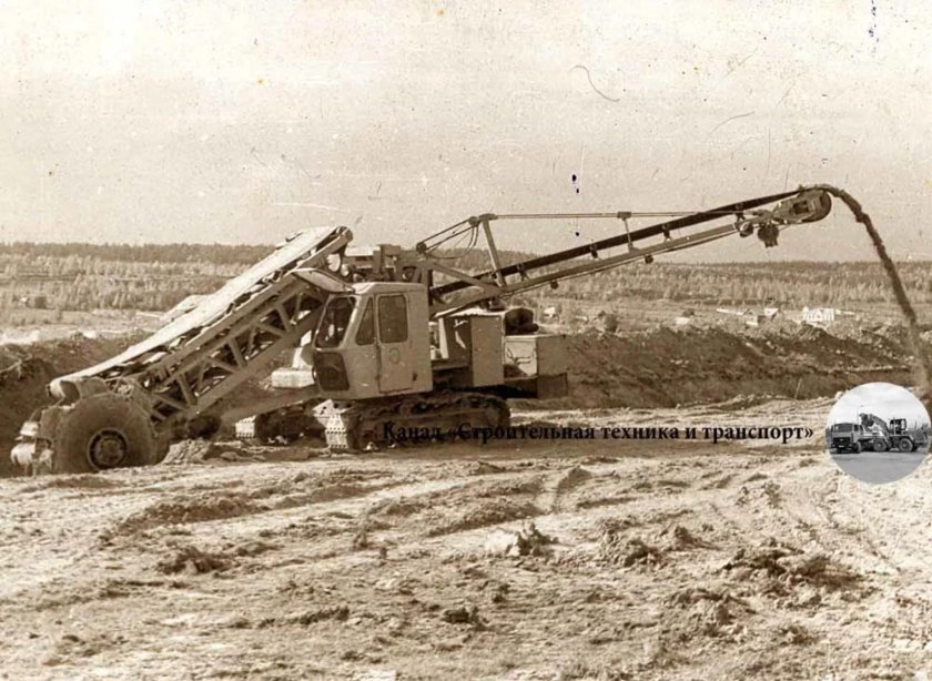 Экскаватор из Ржева