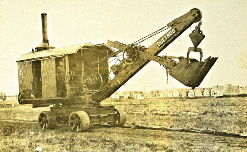 Паровой экскаватор Путиловец