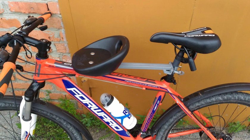 Сидушка на раму велосипеда