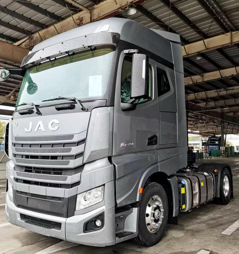 Джак тягач седельный