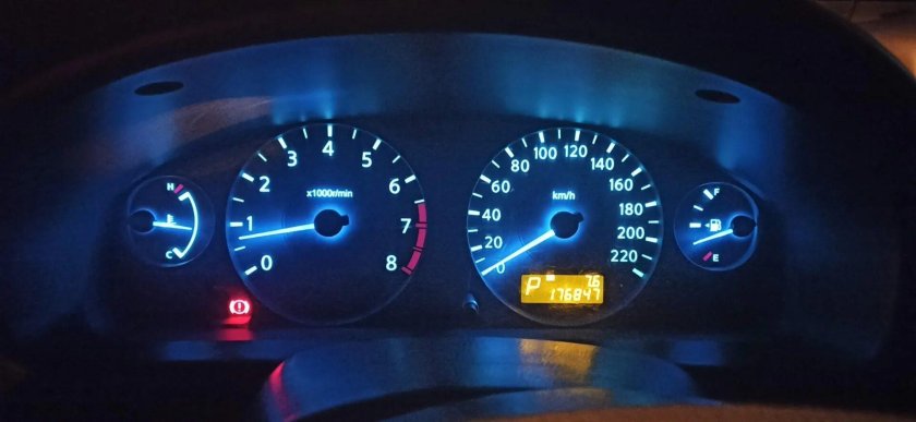 Пересвет приборной панели Nissan Almera Classic