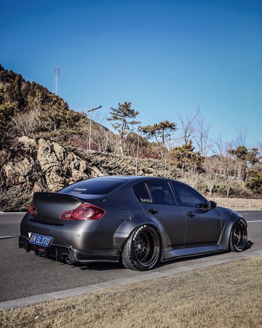 Nissan Skyline 370gt