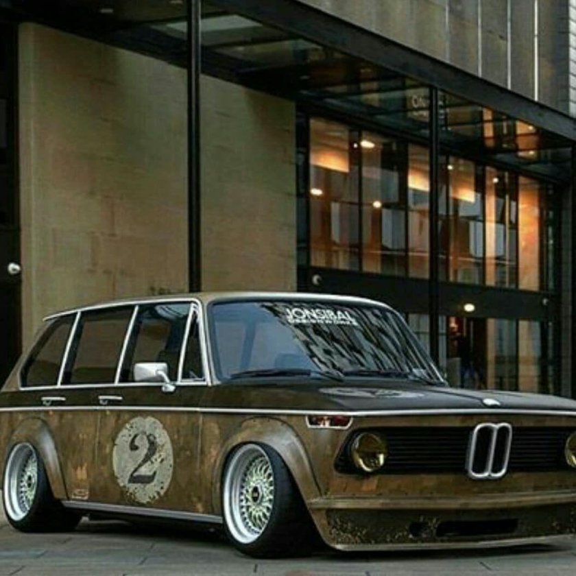 BMW 2002 Touring
