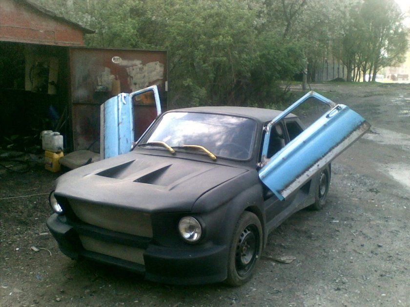 968 Запорожец под Мустанг