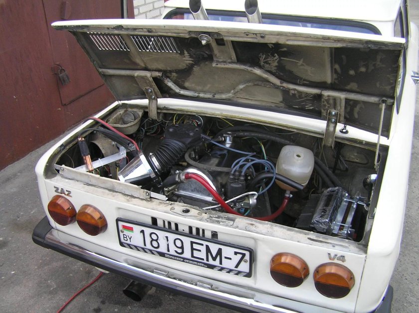 ЗАЗ С двигателем ВАЗ 2106