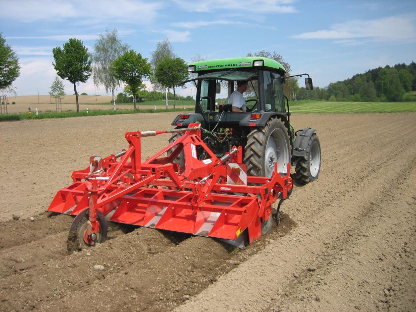 Окучник-гребнеобразователь GH-4