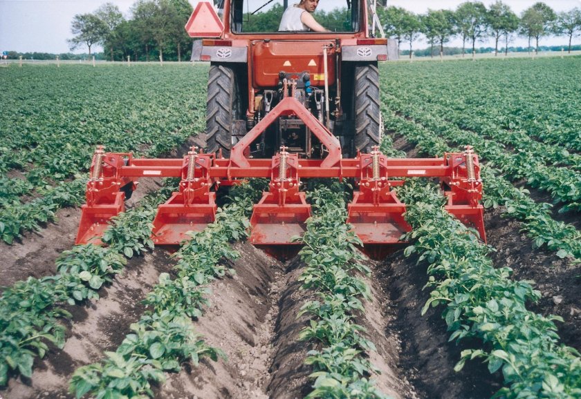 Хатценбихлер культиватор междурядный