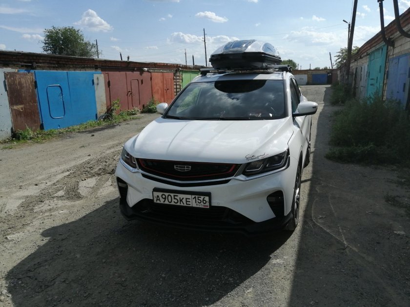 Geely Coolray багажник