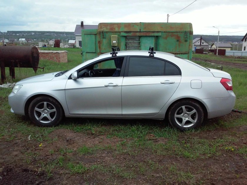 Багажник на Geely Emgrand ec7