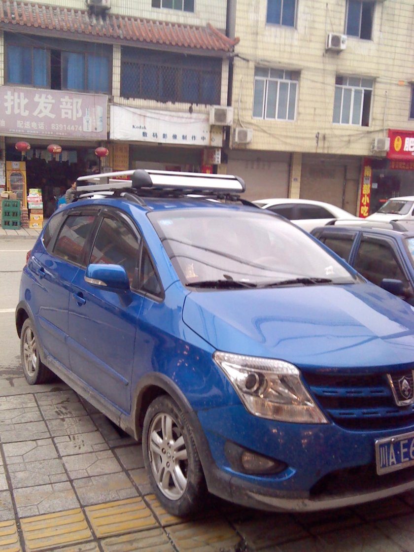 Багажник на крышу Эмгранд ес7