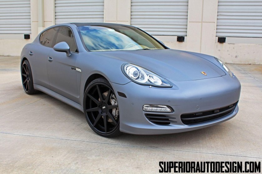 Порше Панамера серебристый