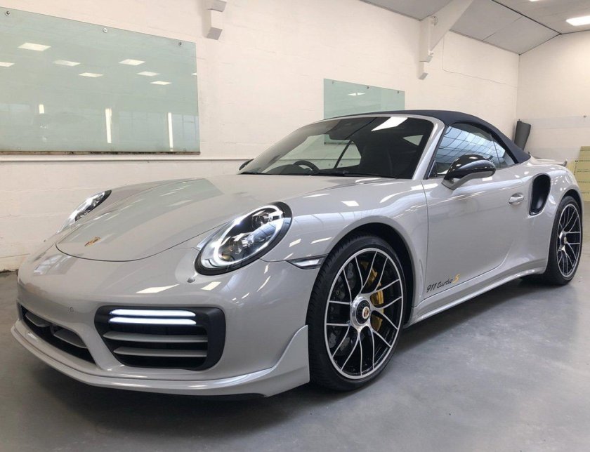 Порше 911 серый