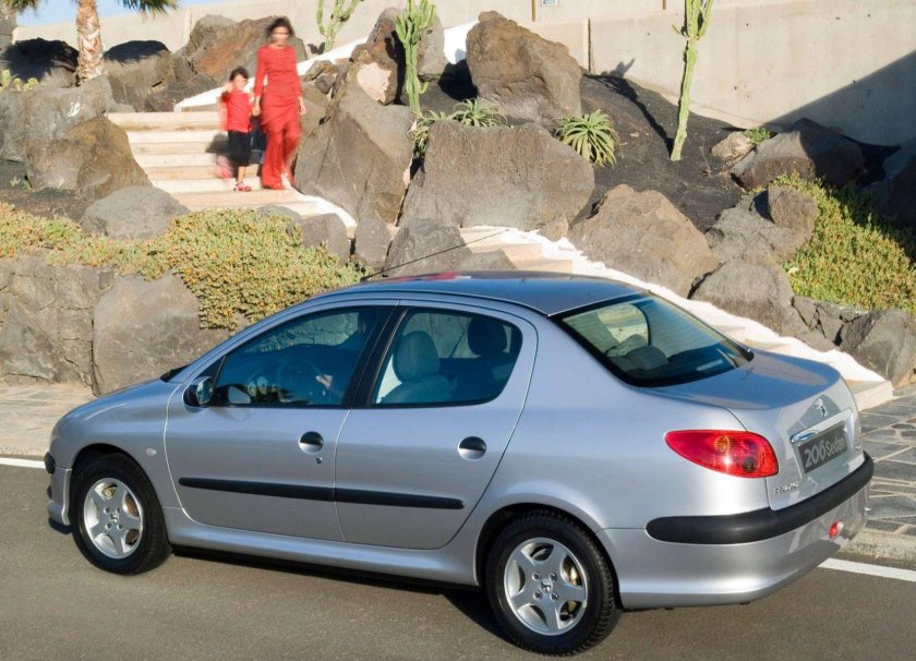 Пежо 206 седан