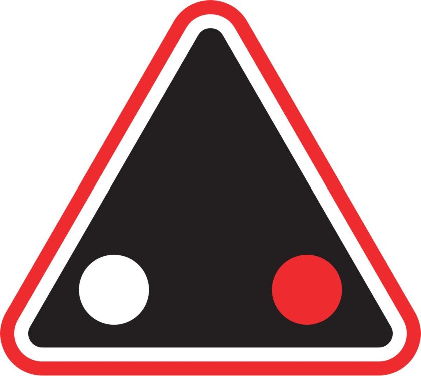 Треугольный знак