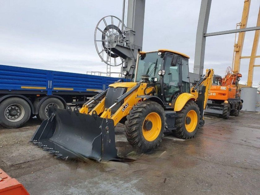 Экскаватор погрузчик ЕЛАЗ 888 управление