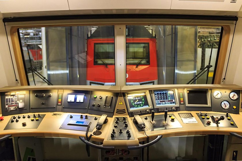 2эс10 гранит кабина